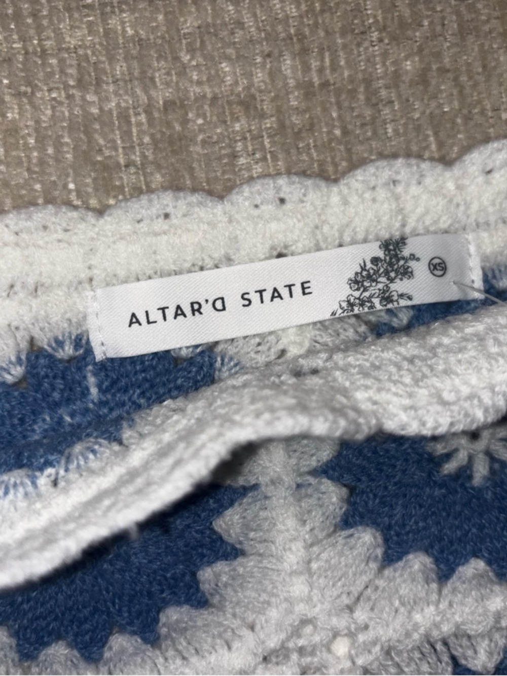 Altar'd State NWT XS Crochet Square Granny Crop Blue White Boho Festival Tank - Picture 5 of 9